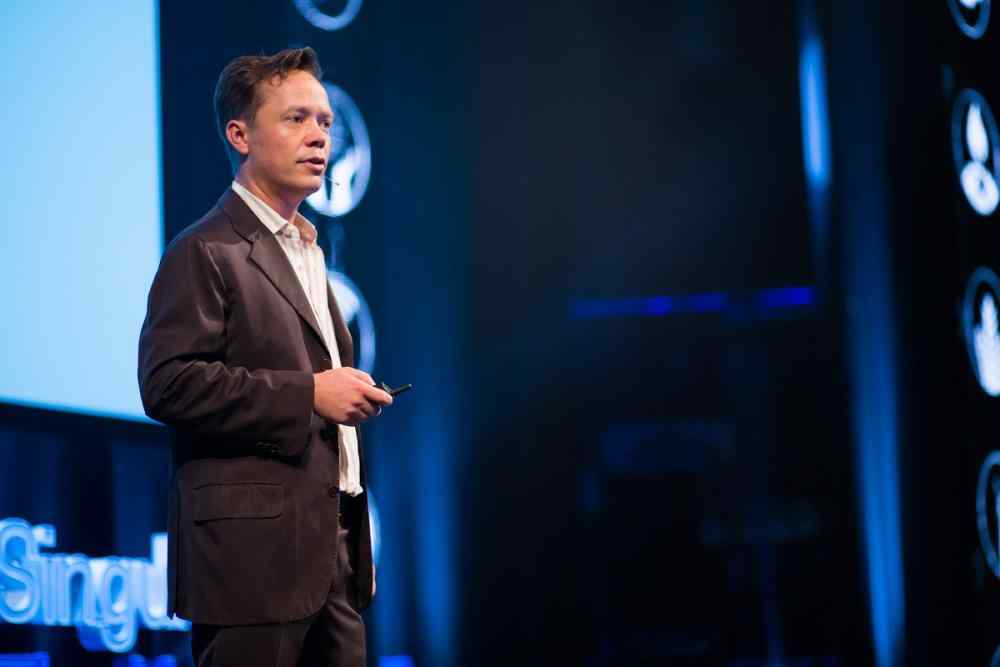 EOS Severs Ties with Brock Pierce After Controversial Sketch