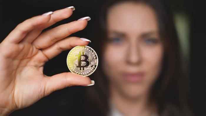 Study Shows That Women Are Showing More Interest in Cryptocurrency