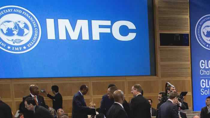 IMF Official Explores How Central Banks Can Compete Against Cryptocurrency Adoption