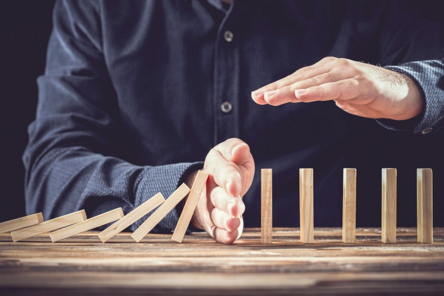 Fractionalized NFTs: A New Way to Own Non-Fungibles and Cryptocollectibles