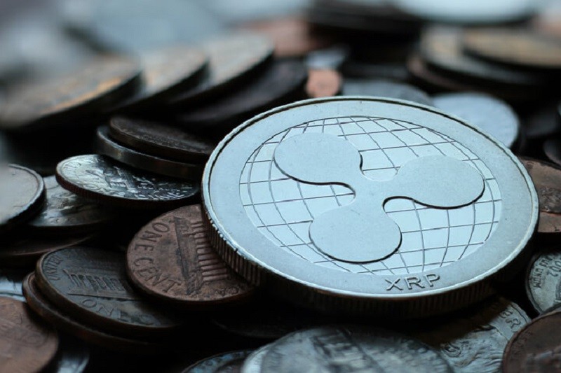 Ripple XRP Price at an Important Crossroads, DCR, FLOW, SOL, Aug. 12