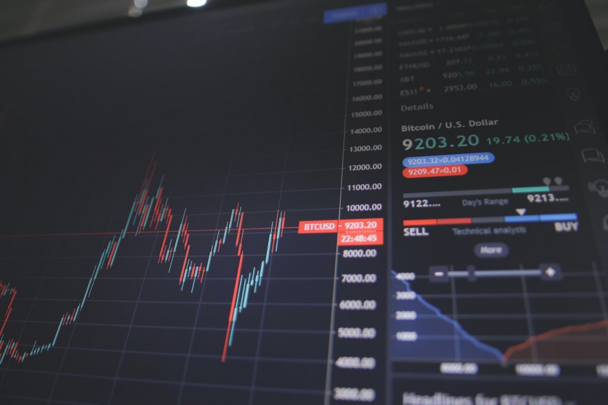 Fair Comparison: Crypto Casinos VS Traditional (Regular) Online Casinos